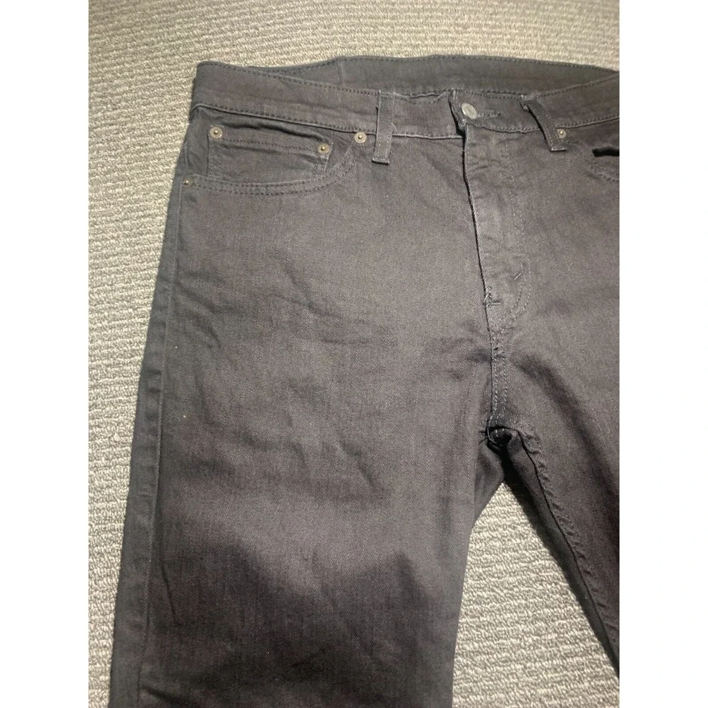Levis this pair